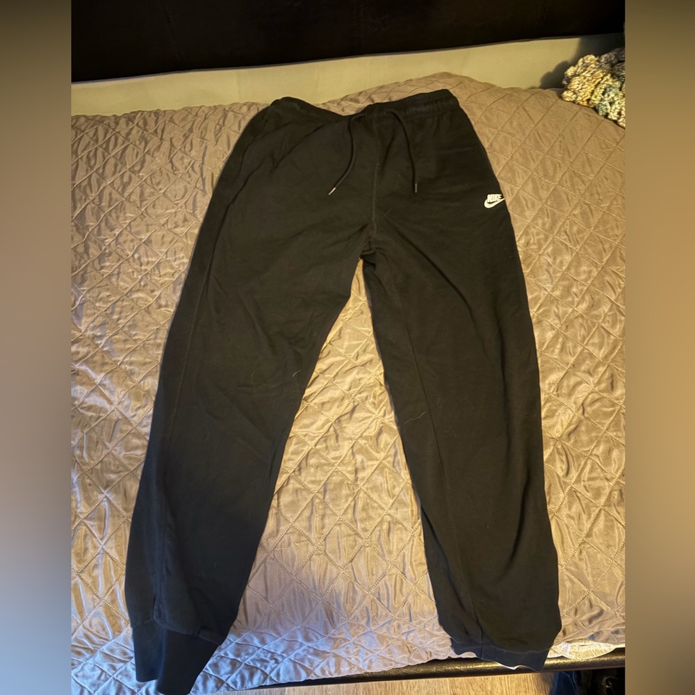 Nike Men’s Black Jogger Pants